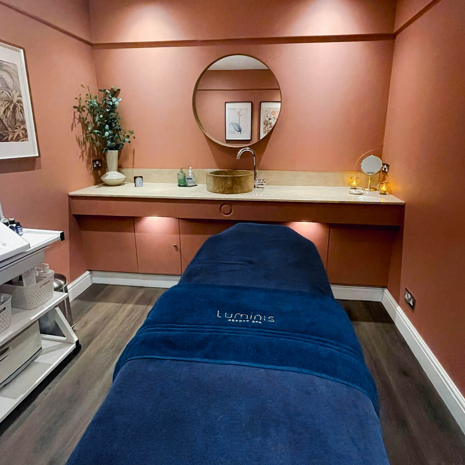 Interior details of a treatment room in Luminis Reigate beauty spa. 